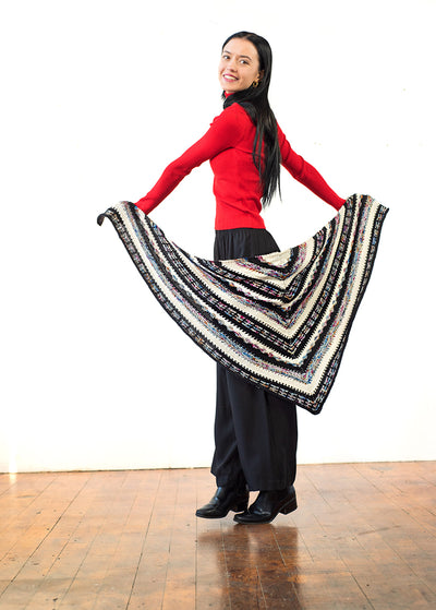 Courage Shawl Kit (incl 2 sks each of SW Au Naturel, NW Chuffed Spl, NW Midnight)